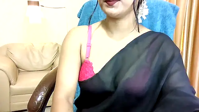 Snapshot of Queenhimanshi chatting on May 14, 2026, 7:27 am Queenhimanshi online show from May 14, 2026, 7:27 am