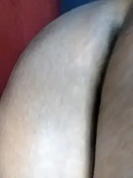 Snapshot of SlutyQueen32 chatting on October 24, 2025, 3:22 pm SlutyQueen32 online show from October 24, 2025, 3:22 pm