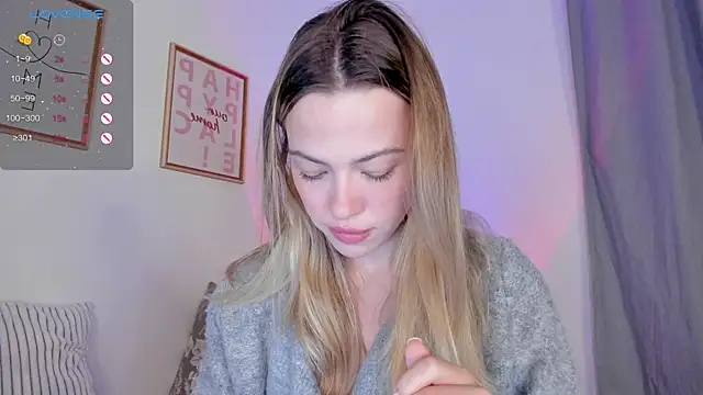 Snapshot of damn_cutie chatting on November 23, 2025, 5:23 pm damn cutie online show from November 23, 2025, 5:23 pm