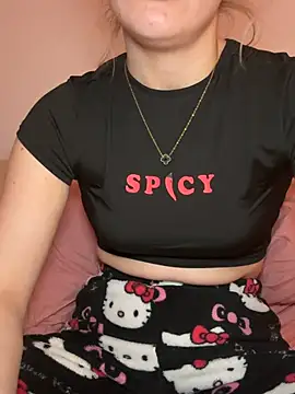 Holly-Glamour online show from January 12, 2026, 2:13 pm