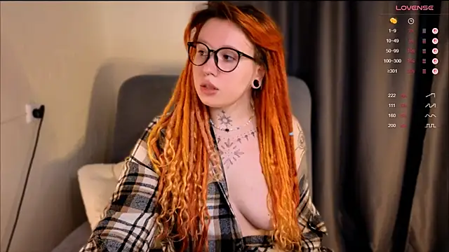 The Full Red Moon online show from November 19, 2025, 8:47 am