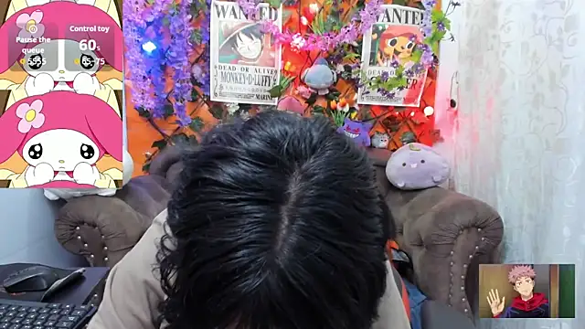 Snapshot of ravenn_20 chatting on November 6, 2025, 11:36 am ravenn 20 online show from November 6, 2025, 11:36 am