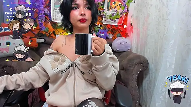 Snapshot of ravenn_20 chatting on November 21, 2025, 11:31 am ravenn 20 online show from November 21, 2025, 11:31 am