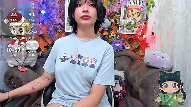 Snapshot of ravenn_20 chatting on December 2, 2025, 11:34 am ravenn 20 online show from December 2, 2025, 11:34 am