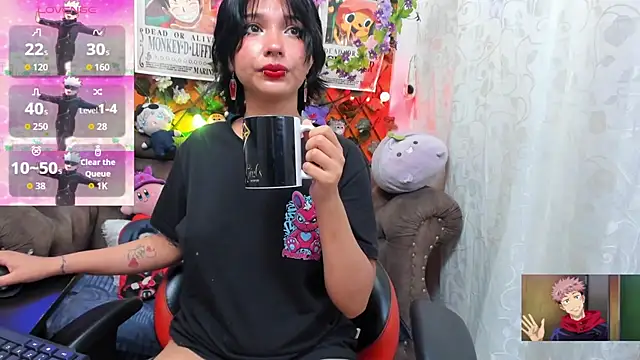 Snapshot of ravenn_20 chatting on November 11, 2025, 11:27 am ravenn 20 online show from November 11, 2025, 11:27 am