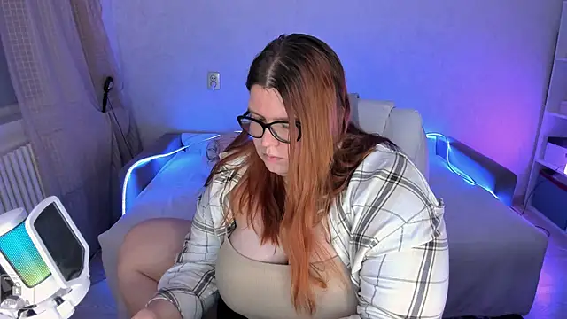 Snapshot of Melissa_Purr chatting on March 8, 2025, 2:34 am Melissa Purr online show from March 8, 2025, 2:34 am