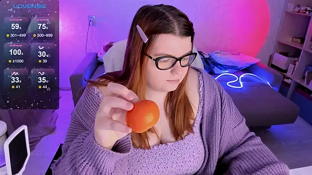 Snapshot of Melissa_Purr chatting on February 10, 2025, 11:23 pm Melissa Purr online show from February 10, 2025, 11:23 pm