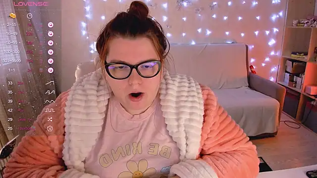 Snapshot of Melissa_Purr chatting on January 7, 2025, 11:48 am Melissa Purr online show from January 7, 2025, 11:48 am