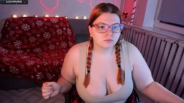 Snapshot of Melissa_Purr chatting on December 4, 2025, 10:20 pm Melissa Purr online show from December 4, 2025, 10:20 pm