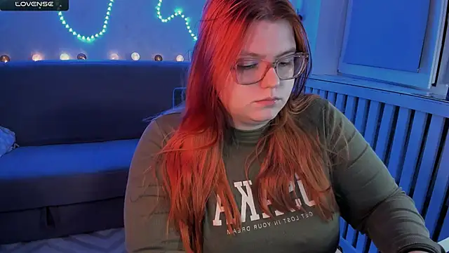 Snapshot of Melissa_Purr chatting on November 22, 2025, 7:02 pm Melissa Purr online show from November 22, 2025, 7:02 pm