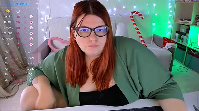Snapshot of Melissa_Purr chatting on December 27, 2024, 2:43 pm Melissa Purr online show from December 27, 2024, 2:43 pm