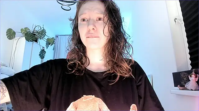 Viktoria Oliverr online show from November 26, 2025, 4:45 am