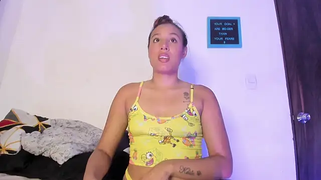 Snapshot of katia__dann chatting on October 24, 2025, 4:28 pm katia dann online show from October 24, 2025, 4:28 pm