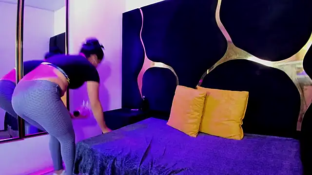 Snapshot of Ivanna18_x chatting on October 7, 2025, 3:18 am Ivanna18 x online show from October 7, 2025, 3:18 am