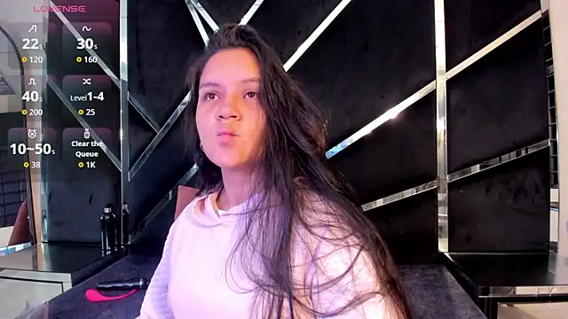 Snapshot of Ivanna18_x chatting on October 27, 2025, 3:51 am Ivanna18 x online show from October 27, 2025, 3:51 am