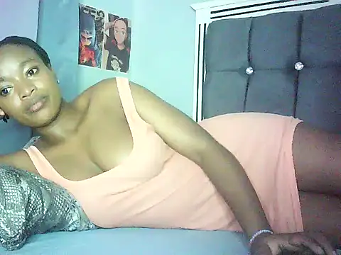 Snapshot of Cryaluna chatting on March 6, 2026, 6:30 am Cryaluna online show from March 6, 2026, 6:30 am