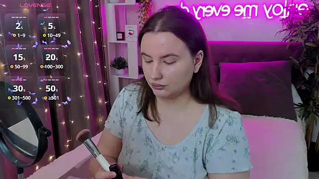 FeralPeach online show from April 24, 2026, 7:10 am