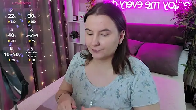 FeralPeach online show from February 14, 2026, 5:07 am