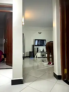 Rose berry online show from November 28, 2025, 6:13 am