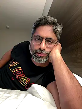 Snapshot of blueleopard05 chatting on December 21, 2025, 6:59 am blueleopard05 online show from December 21, 2025, 6:59 am