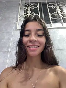 Snapshot of Soy_Ania_Sweet chatting on July 7, 2026, 4:04 am Soy Ania Sweet online show from July 7, 2026, 4:04 am