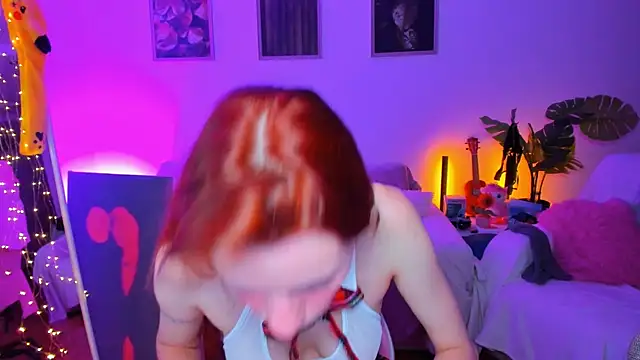 Alyssa Smitt online show from October 27, 2025, 12:33 am