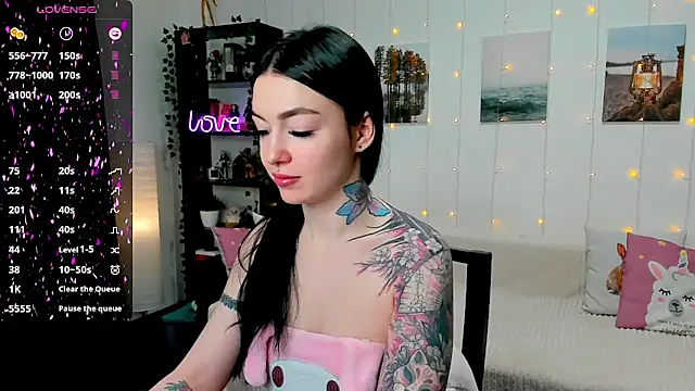 Snapshot of Magic_Allie chatting on February 28, 2025, 8:18 pm Magic Allie online show from February 28, 2025, 8:18 pm