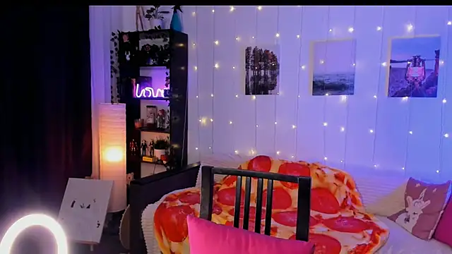 Snapshot of Magic_Allie chatting on November 30, 2025, 6:58 am Magic Allie online show from November 30, 2025, 6:58 am