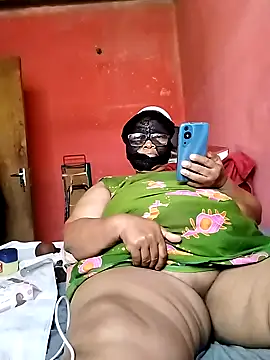 Snapshot of naughtygrannyXXX chatting on September 22, 2025, 9:15 am naughtygrannyXXX online show from September 22, 2025, 9:15 am