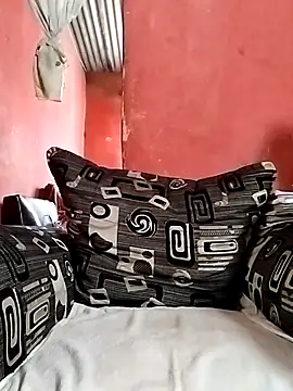 Snapshot of naughtygrannyXXX chatting on February 24, 2025, 6:27 am naughtygrannyXXX online show from February 24, 2025, 6:27 am