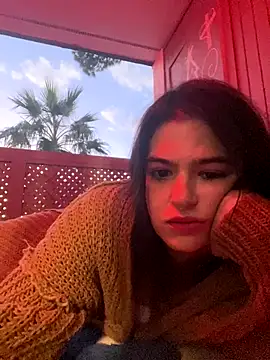 Snapshot of SafeinouterSpace chatting on December 4, 2025, 12:42 am SafeinouterSpace online show from December 4, 2025, 12:42 am