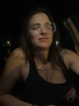 Snapshot of SafeinouterSpace chatting on November 13, 2025, 7:56 am SafeinouterSpace online show from November 13, 2025, 7:56 am