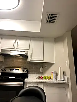 Snapshot of SafeinouterSpace chatting on November 17, 2025, 2:37 am SafeinouterSpace online show from November 17, 2025, 2:37 am