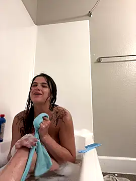 Snapshot of SafeinouterSpace chatting on October 23, 2025, 10:58 am SafeinouterSpace online show from October 23, 2025, 10:58 am