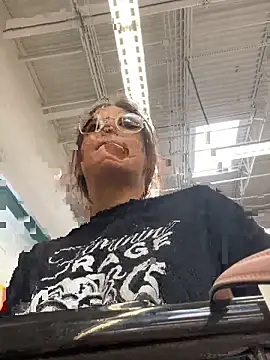 Snapshot of SafeinouterSpace chatting on November 14, 2025, 8:12 pm SafeinouterSpace online show from November 14, 2025, 8:12 pm