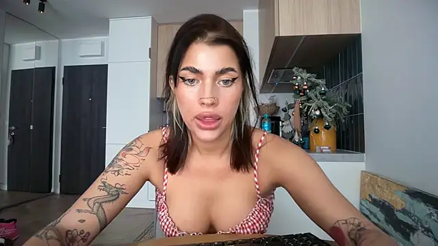 Snapshot of Marakuia054 chatting on January 7, 2026, 10:53 am Marakuia054 online show from January 7, 2026, 10:53 am