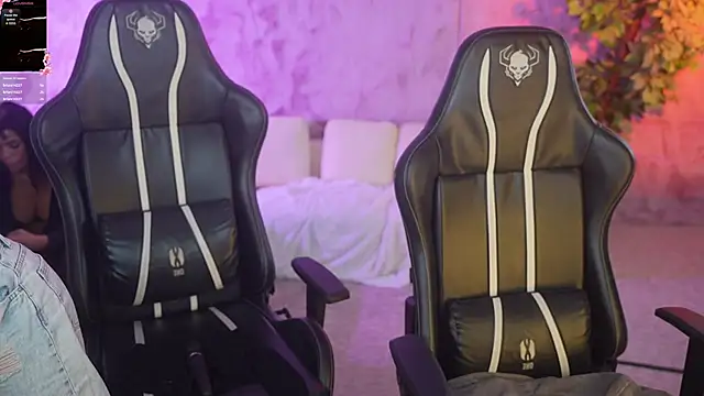 Snapshot of Marakuia054 chatting on October 1, 2025, 12:16 am Marakuia054 online show from October 1, 2025, 12:16 am