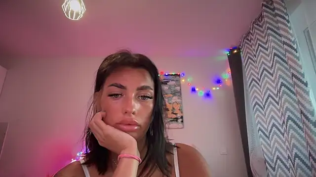 Snapshot of Marakuia054 chatting on September 11, 2025, 6:46 am Marakuia054 online show from September 11, 2025, 6:46 am