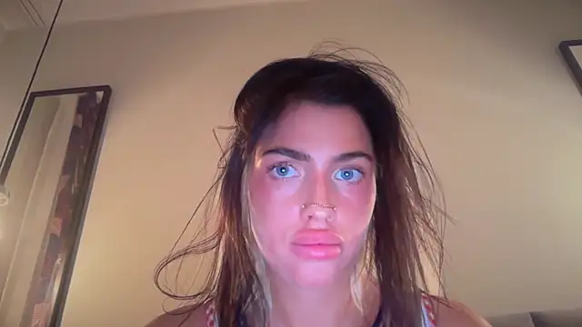 Snapshot of Marakuia054 chatting on November 10, 2025, 7:19 pm Marakuia054 online show from November 10, 2025, 7:19 pm