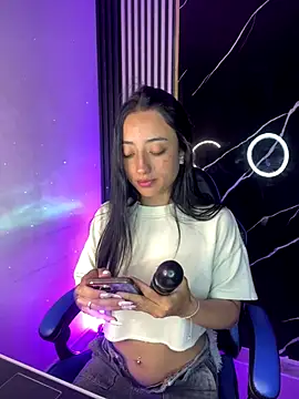 Ady 18 online show from December 18, 2025, 8:23 pm