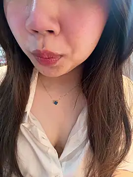 Hotellinh12 online show from April 10, 2026, 5:47 am