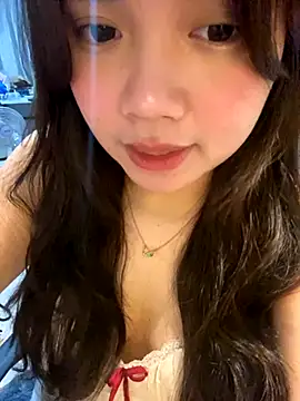 Hotellinh12 online show from November 12, 2025, 1:59 pm