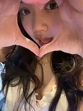 Hotellinh12 online show from September 18, 2025, 5:16 pm