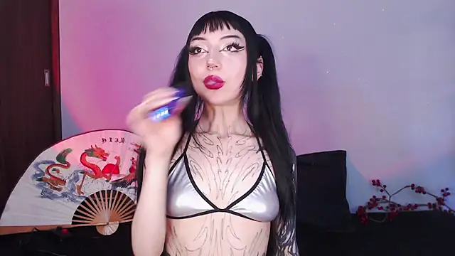 Snapshot of catipetite chatting on March 16, 2025, 11:37 pm catipetite online show from March 16, 2025, 11:37 pm