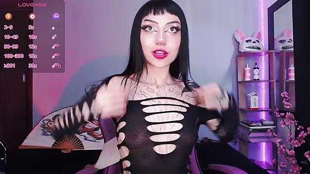 Snapshot of catipetite chatting on February 19, 2025, 4:44 pm catipetite online show from February 19, 2025, 4:44 pm