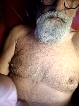 Snapshot of Btead chatting on April 24, 2026, 3:41 am Btead online show from April 24, 2026, 3:41 am