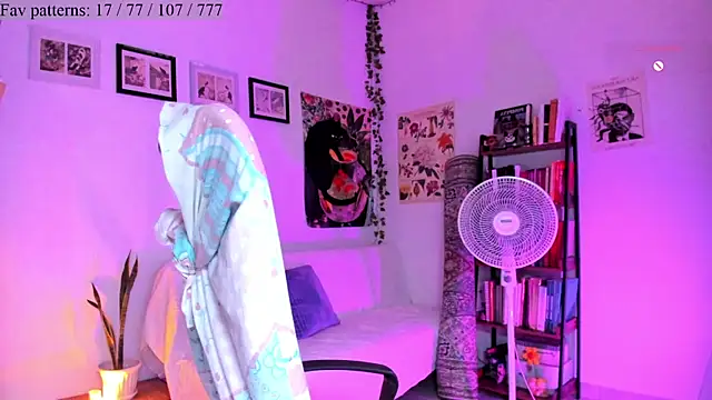 Conlosmichis online show from October 9, 2025, 10:54 pm