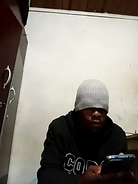 Uncletee112 online show from September 30, 2025, 4:13 pm