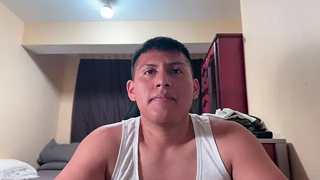 Snapshot of JoshuaTls08 chatting on November 20, 2025, 3:29 am JoshuaTls08 online show from November 20, 2025, 3:29 am