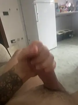 Boysexy98 online show from April 21, 2026, 1:42 am